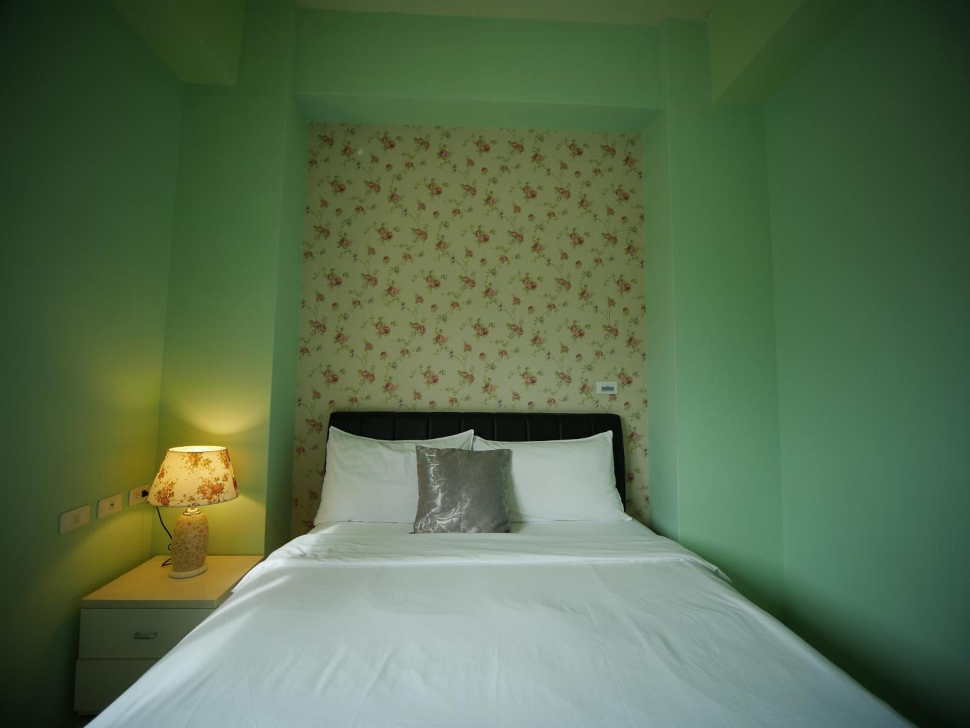 Brownbnb Chishang Room photo