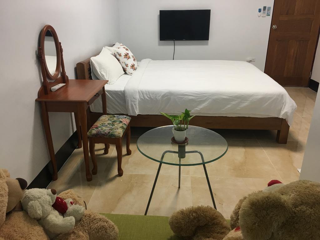 Brownbnb Chishang Room photo